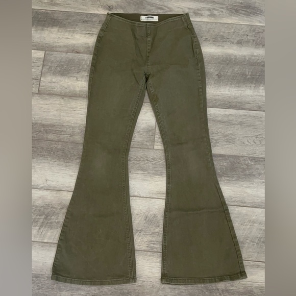 Rock & Roll Denim Denim - Rock & Roll Denim, Women’s, Bargain Bell, Pull-On, Jeans.